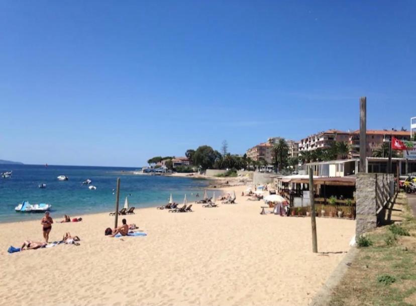 Ajaccio Magnifique T2 37M2 Centre Ville Vue Mer Au Bord De La Plage Neuf 4 Couchages Balcon Parking Prive Ferme Clim Wifi エクステリア 写真