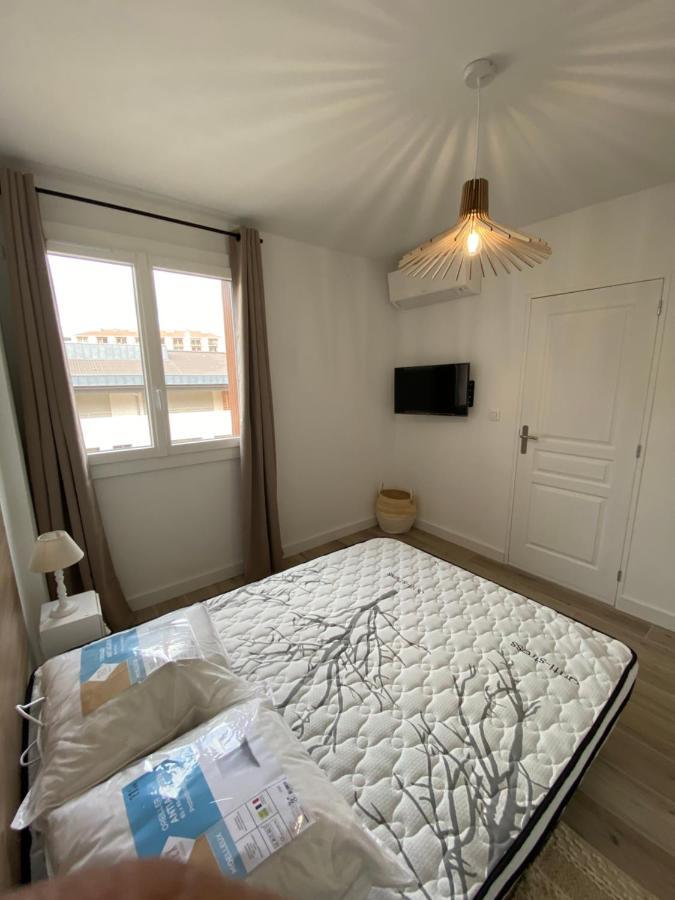 Ajaccio Magnifique T2 37M2 Centre Ville Vue Mer Au Bord De La Plage Neuf 4 Couchages Balcon Parking Prive Ferme Clim Wifi エクステリア 写真